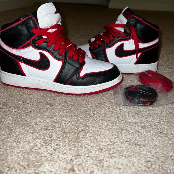 Nike 1’s - Picture 2 of 5